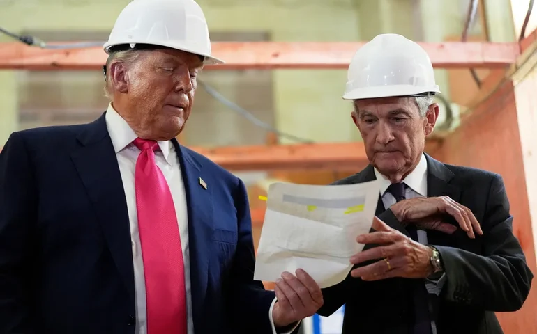 Investigação do Departamento de Justiça sobre o presidente do Fed, Powell, gera reações negativas e apoio à independência do Fed