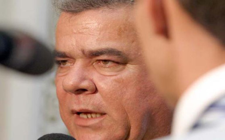 Bolsonaro condiciona vetos a reajuste de policiais militares do DF