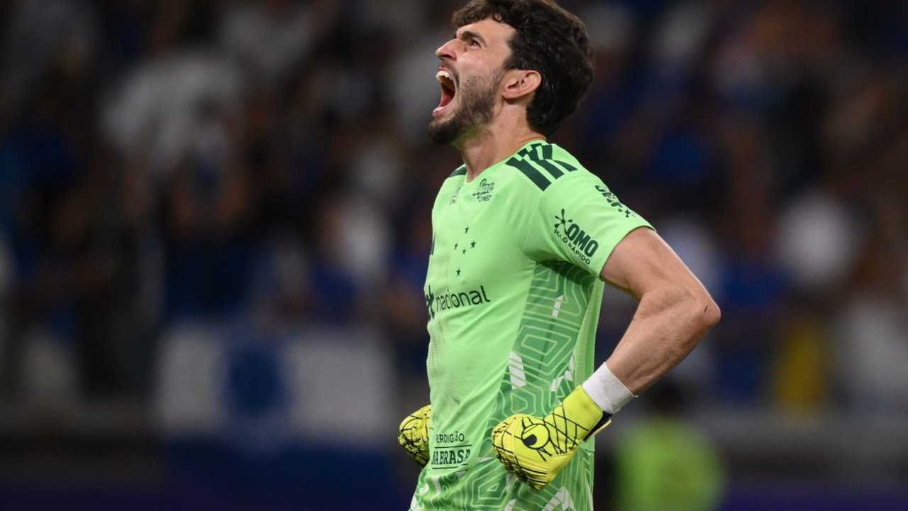 Otávio, do Cruzeiro, projeta clássico contra o Atlético e fala sobre Seleção