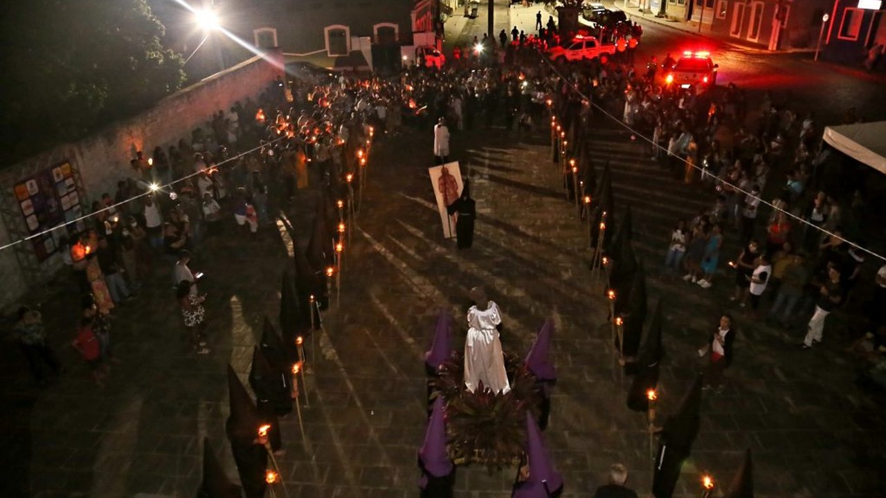 Celebração da Procissão do Fogaréu leva fiéis e demonstrações de fé as ruas de Marechal Deodoro