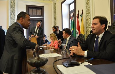 Vereadores criticam atuação da Semscs e cobram mudanças na pasta 