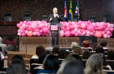 Outubro Rosa: a importância do diagnóstico precoce do câncer de mama