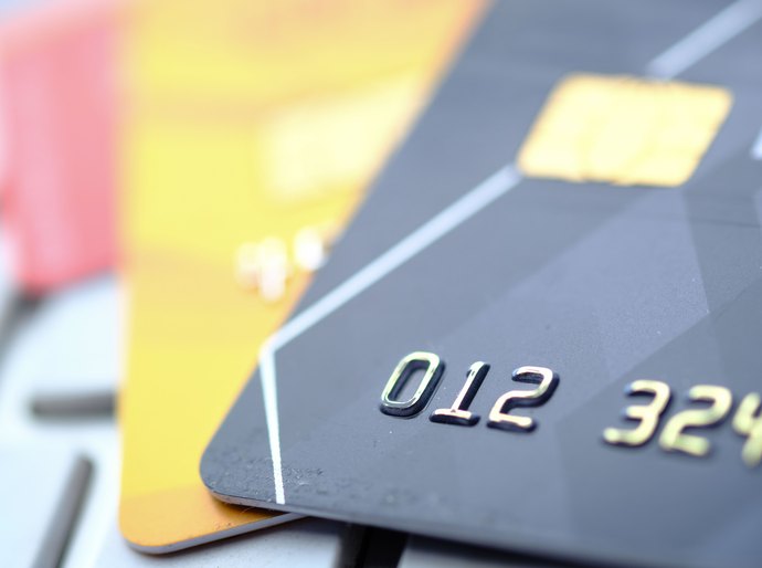 Mesmo com pix, cartões com benefícios exclusivos crescem 65% em Alagoas, aponta Sicredi