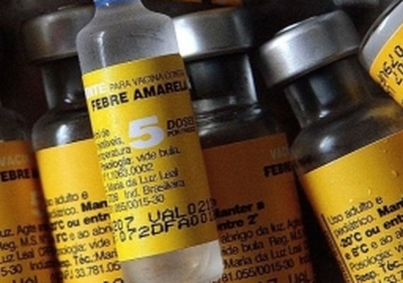 Ministério da Saúde envia 100 mil doses de vacina contra febre para SP