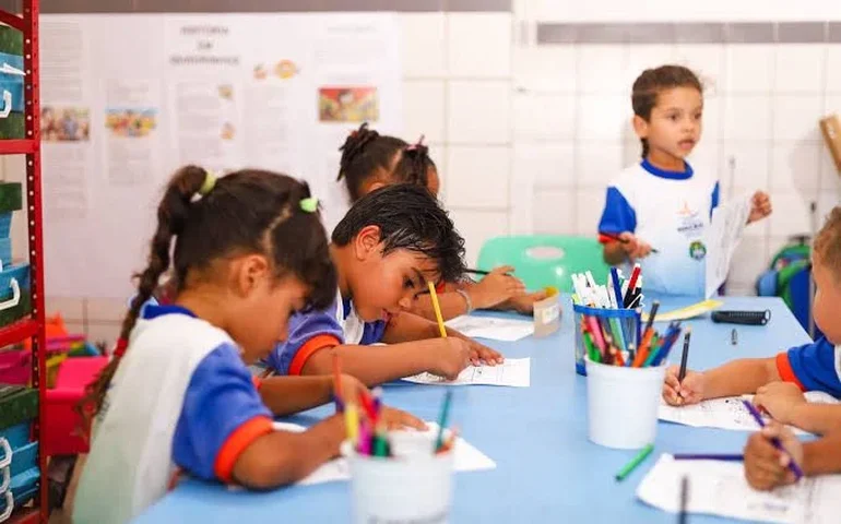 Maceió tem pior índice do país e mais de 30% das crianças de 4 e 5 anos estão fora da escola