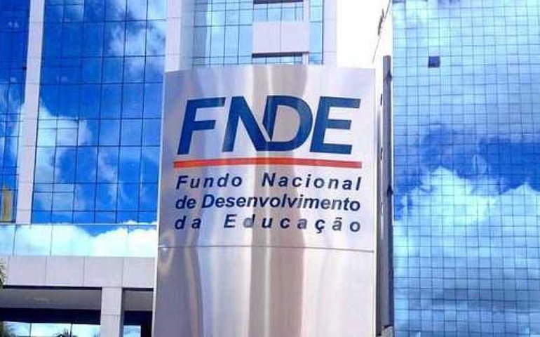 Bolsonaro dá diretoria de fundo bilionário ao PL, partido do Centrão