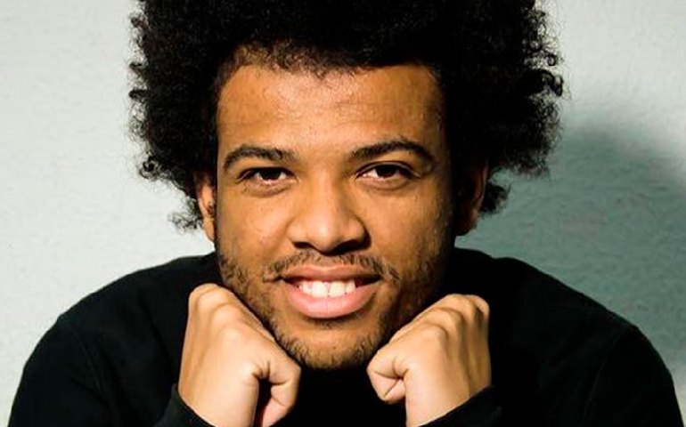 Favelado não é bandido, diz o líder comunitário do Complexo do Alemão