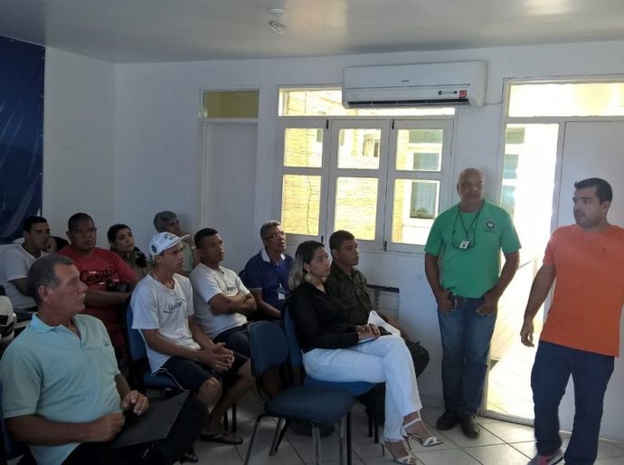 Jangadeiros de Maceió participam de curso sobre passeios turísticos