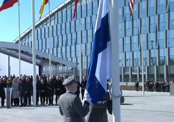 Finlândia se torna o 31.º integrante da Otan, em grande revés para a Rússia