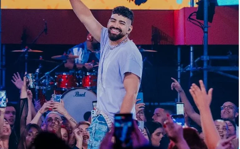 Dilsinho anima festa no BBB 26 e Jonas escolhe tema Bali para noite do líder