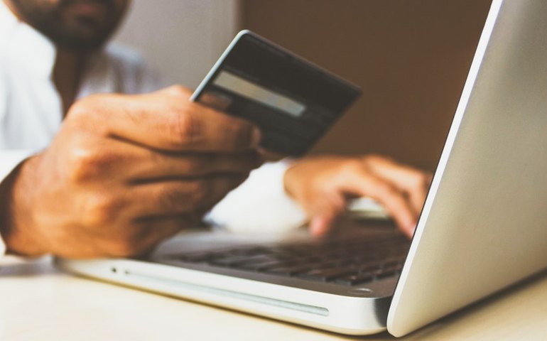 Carteira de crédito mantém ritmo de expansão e deve crescer 1,6% em agosto, a 7ª alta mensal seguida