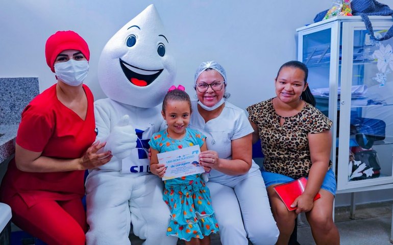 Arapiraquenses lotam Unidades de Saúde no Dia D de vacinação de crianças e adolescentes