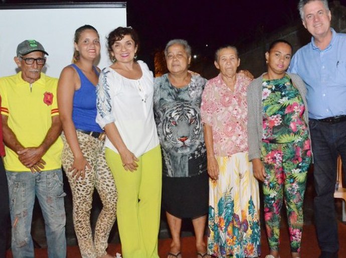 Prefeitura de Coruripe inaugura nova pavimentação e entrega de  cinco casas