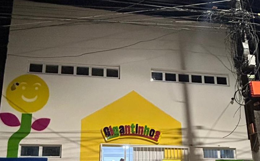 Comunidade do Graciliano Ramos recebe mais uma creche Gigantinho