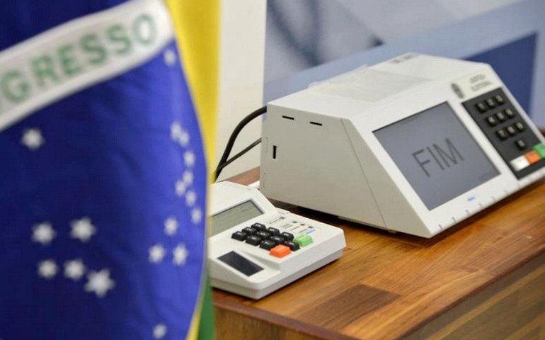 Mídia: Lula e Flávio enfrentam impasses para montar palanques nos maiores colégios eleitorais do país