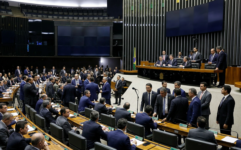 PEC da Segurança: veja como votaram os deputados e partidos