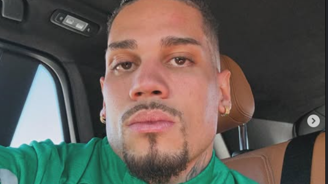 Após questionamentos a Paulinho, por se posicionar como homem preto, mãe do jogador rebate: 'Não cabe mais'