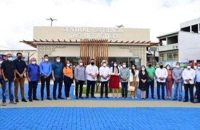 São Sebastião inaugura praça e investe na cultura com Central da Renda de Bilro