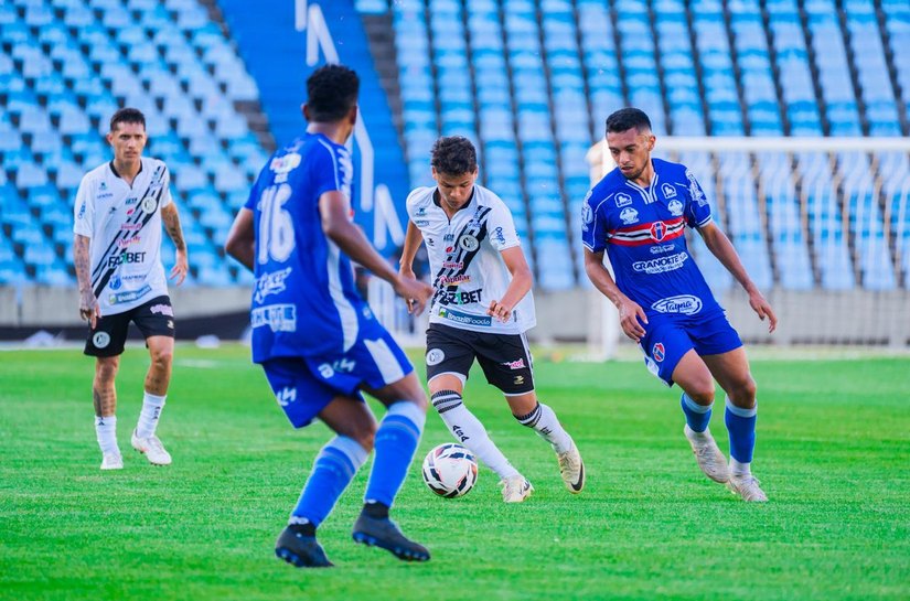 ASA leva gol do Maranhão no fim e sai atrás na busca por classificação: 1 a 0