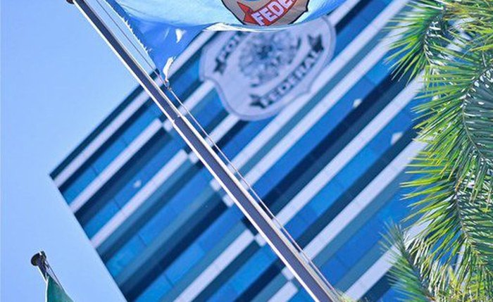 Policiais federais e auditores da CGU cumprem 63 mandados de busca e apreensão e 10 mandados de prisão preventiva em 15 unidades da federação