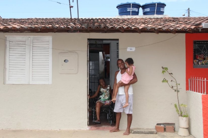 Estado entrega 70 melhorias habitacionais no Vale do Reginaldo