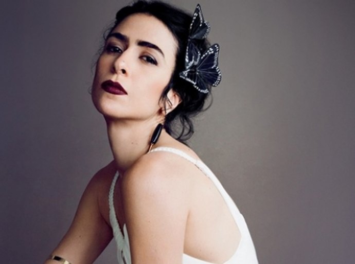 Almanaque Educativa com especial dedicado à cantora Marisa Monte