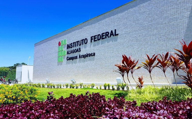 Ifal recebe permissão para operar rádio FM em Arapiraca