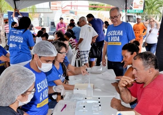 Sesau realiza ação para conscientizar motociclistas de Maceió