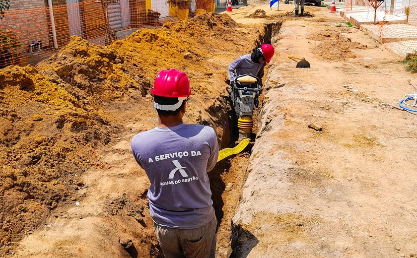 Seis cidades do interior de Alagoas passam por obras de implantação de redes de saneamento esta semana