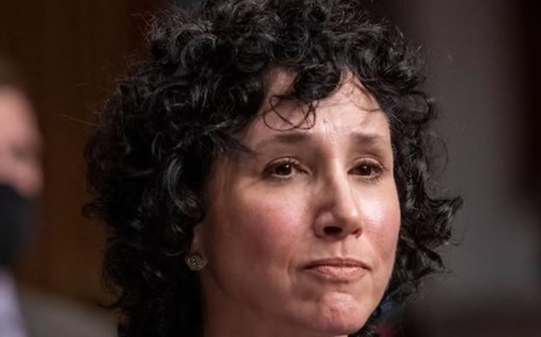 Juíza dos EUA impede Doge de acessar informações confidenciais em agências do país