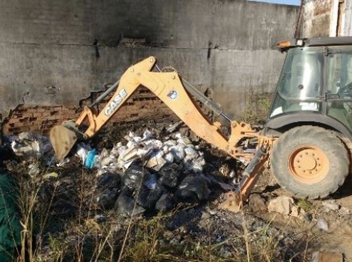 IMA acompanha remoção de 39 toneladas de lixo do Hospital Chama