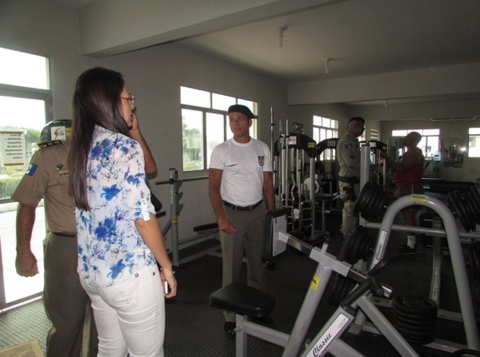 Secretária de Esporte visita Academia da Polícia Militar e alinha parcerias