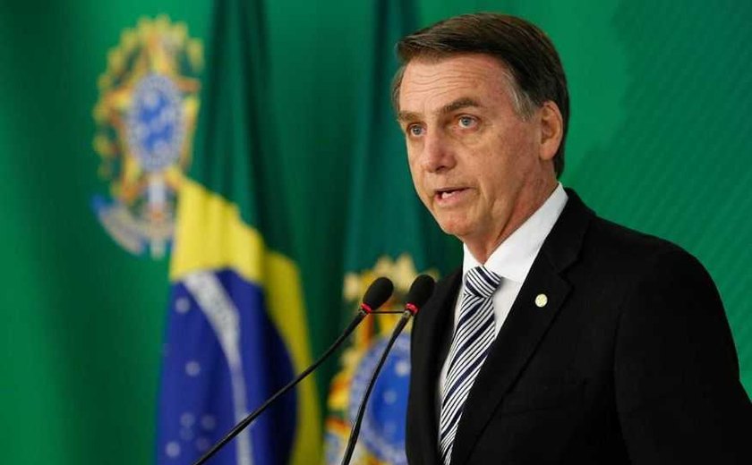 Bolsonaro veta trecho de socorro sobre dívida internacional de entes federados
