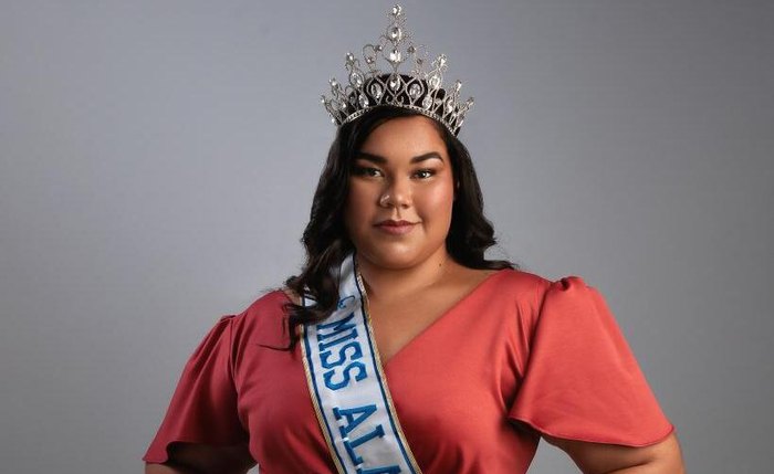 Maria Eduarda Pacheco foi eleita a Miss Plus Size Alagoas e vai participar do concurso nacional