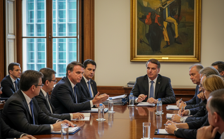 PL reúne bancada para alinhar estratégia de 2026 e definir frentes de embate com o governo