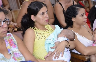 Cerca de 500 gestantes e nutrizes recebem cestas básicas em Palmeira dos Índios