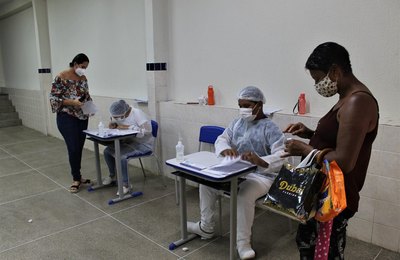 Penedo amplia faixa etária de vacina contra Covid para pessoas com comorbidades e quilombolas