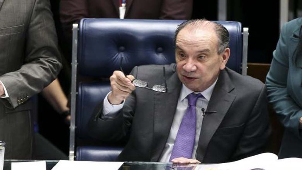 ‘O PSDB Não é mais uma referência nacional’, afirma Aloysio Nunes