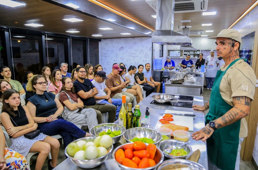 Penedo Sabor & Jazz une alta gastronomia e tradição afro com aulas-show abertas e oficinas de culinária