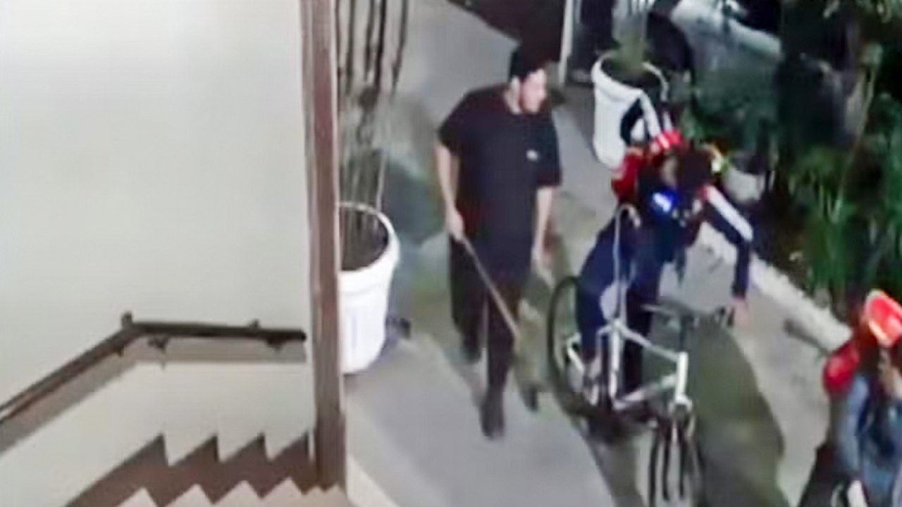 Seguranças de rua são presos por agredir ciclista até a morte no Rio