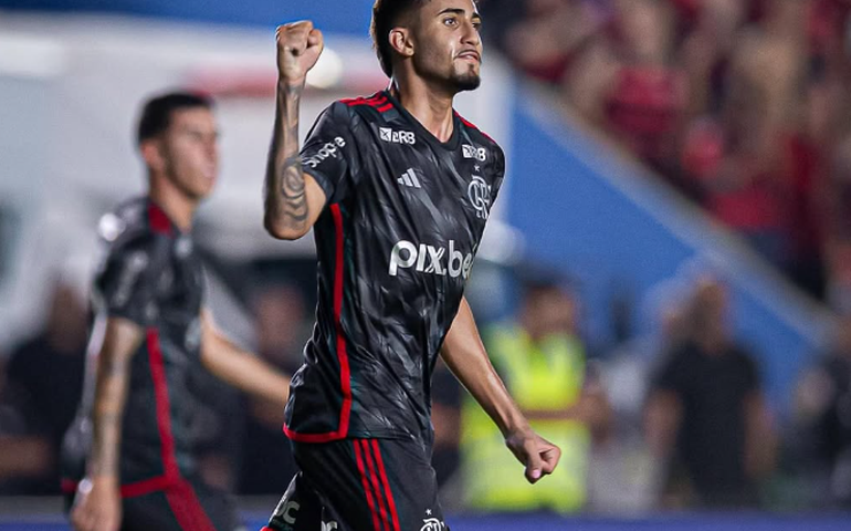 Flamengo arrasa Bangu em São Luís na despedida do time reserva no Carioca