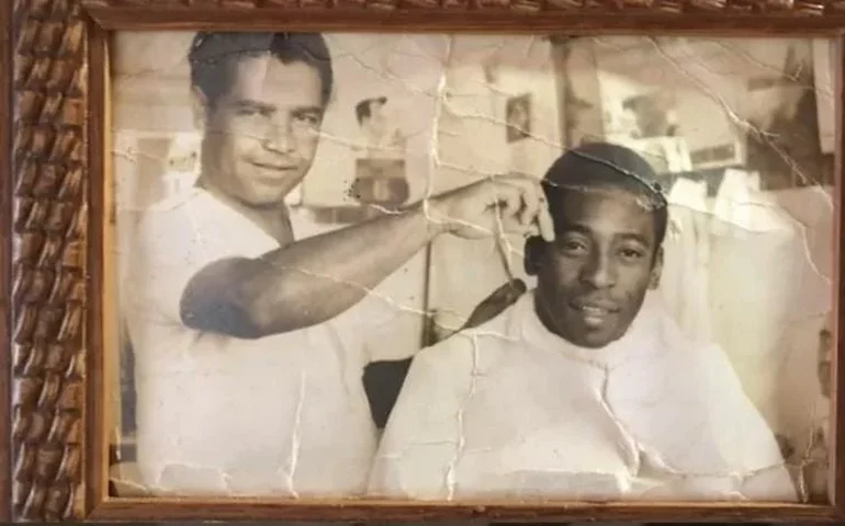 Morre aos 87 anos Didi, barbeiro histórico de Pelé
