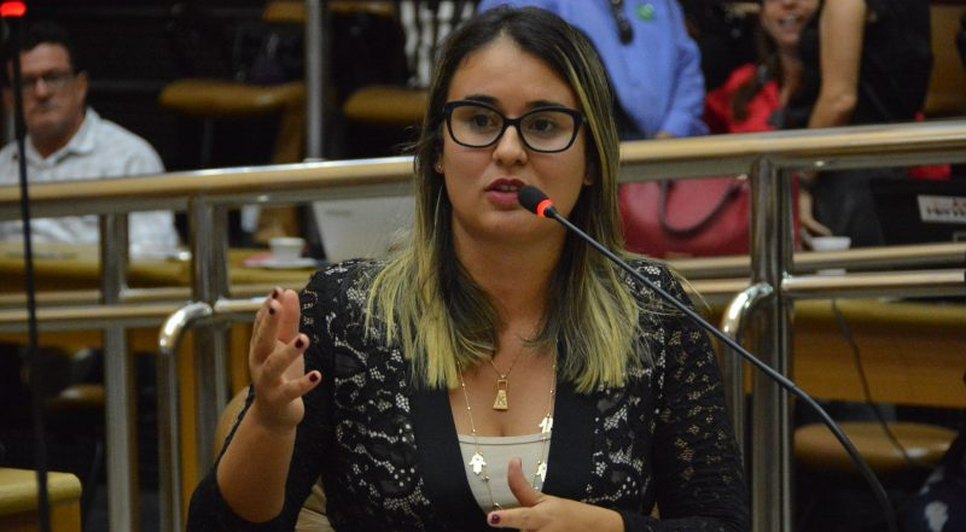 DEPUTADA KITTY LIMA