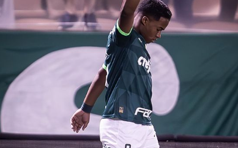 Endrick se despede do Paulistão com 5º título com Palmeiras e 'segurando pressão' para Veiga