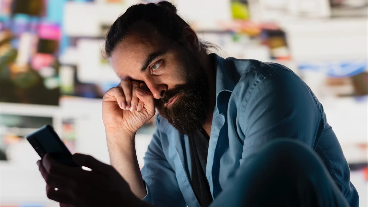 Especialista alerta para os impactos do excesso de tempo de tela na saúde mental