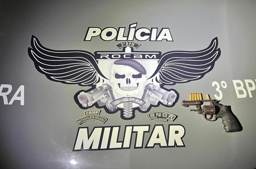 PM apreende armas e prende foragido da Justiça durante ações em Arapiraca e Marechal Deodoro