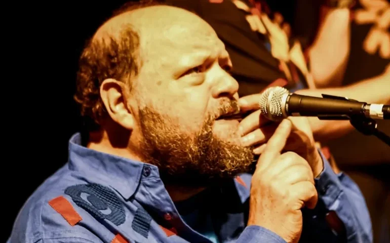 Integrante do Barbatuques está internado em estado gravíssimo