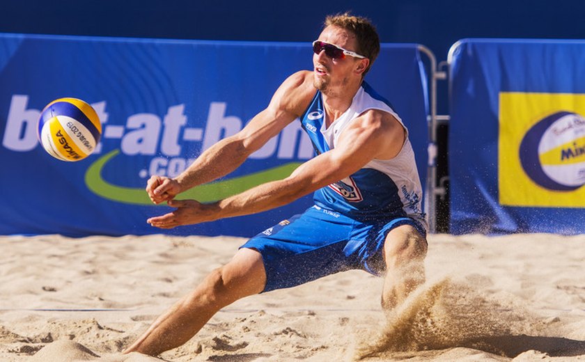 Jogador de vôlei de praia da República Checa testa positivo para coronavírus