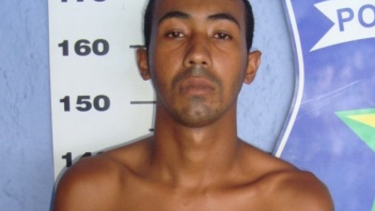 Homem é preso após assaltar farmácia em Maceió