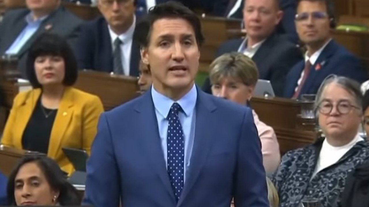 Primeiro-ministro do Canadá, Justin Trudeau, enfrenta pedidos de renúncia pela oposição